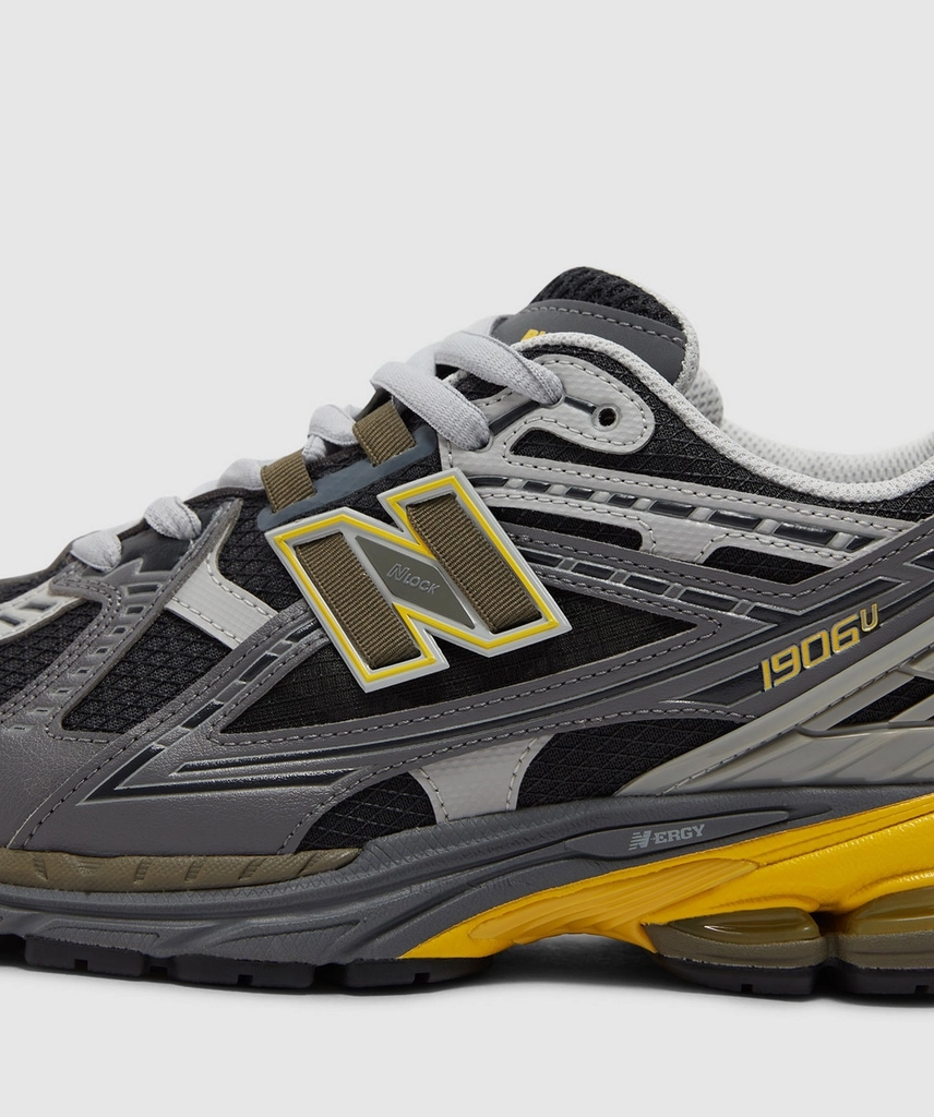 New Balance 1906 sneaker